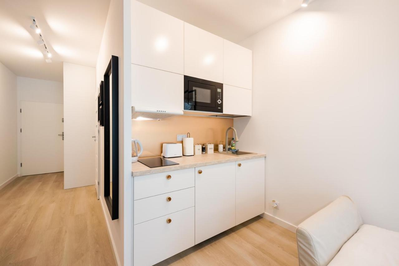 Wola Cosy White Apartment Varsóvia Exterior foto