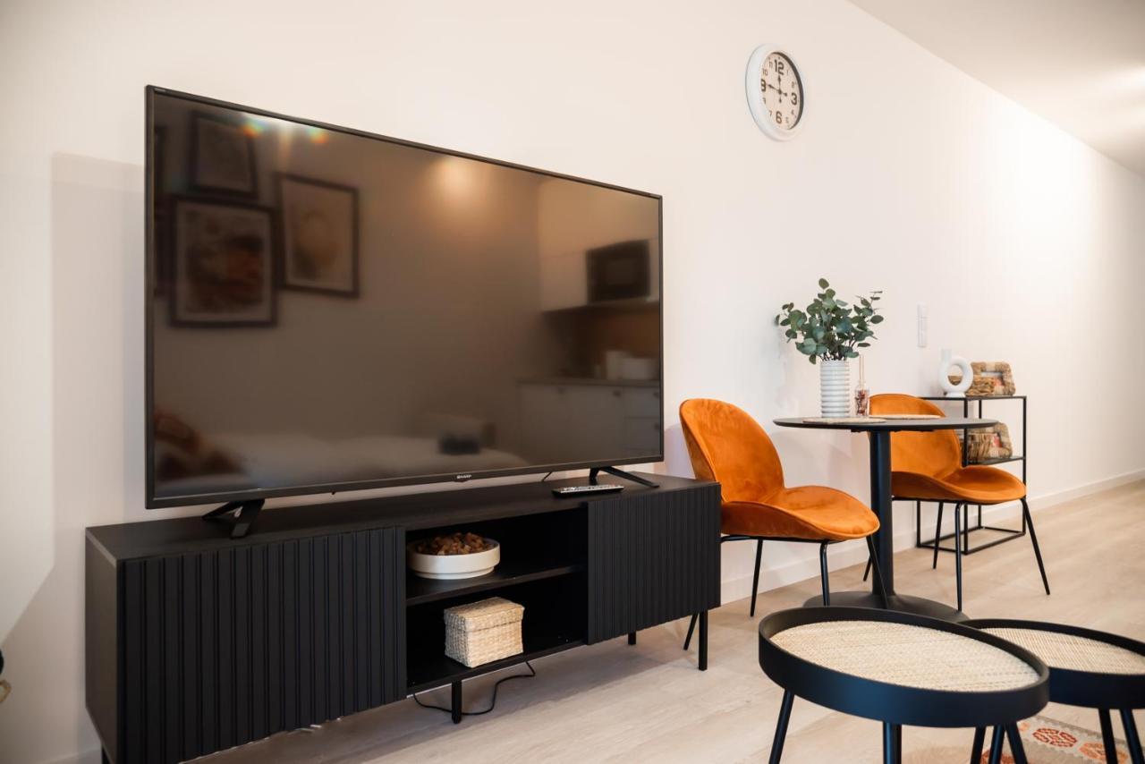 Wola Cosy White Apartment Varsóvia Exterior foto